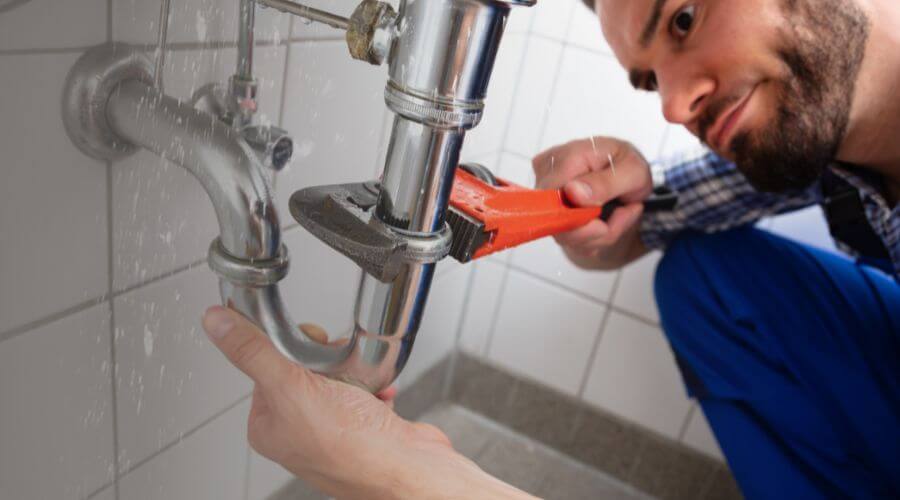 Local tankless water heater installation in Ottine, TX